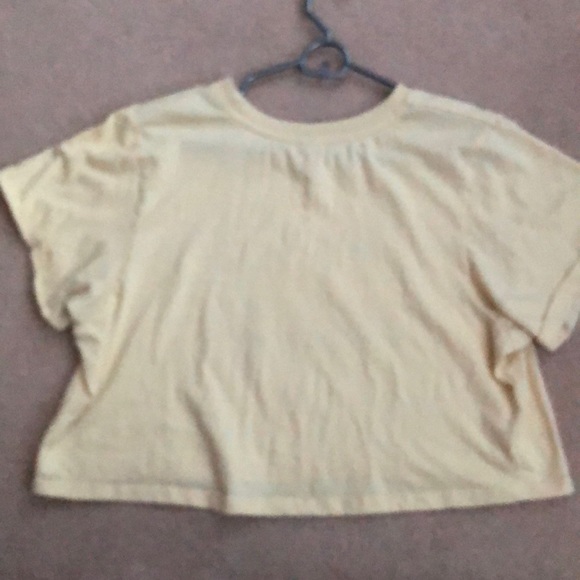 Yellow oversized crop top - Picture 2 of 3
